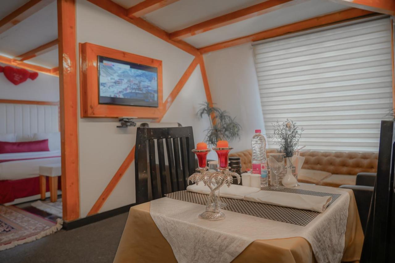 Hotel Rose Petal Srinagar Zewnętrze zdjęcie