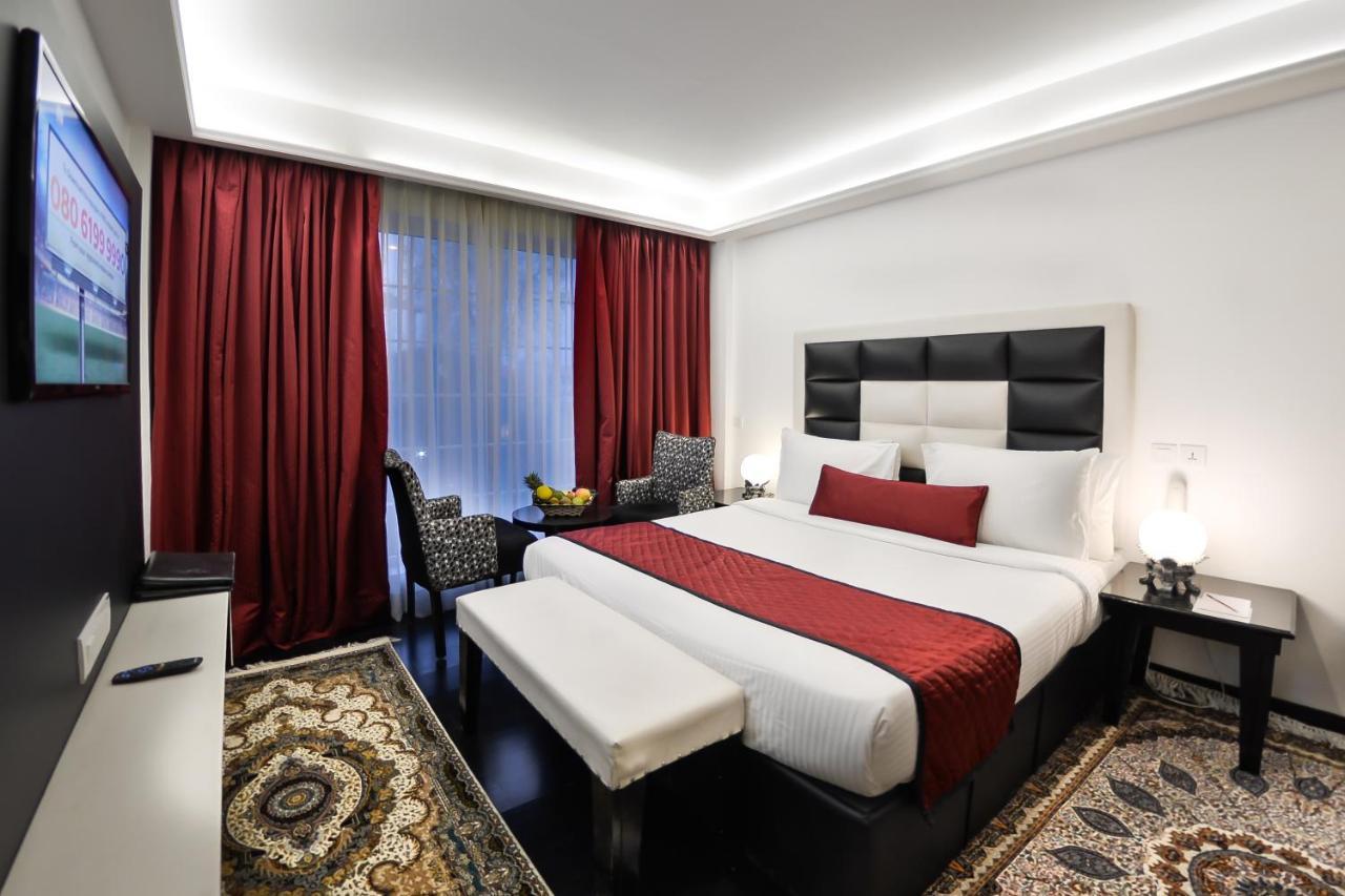Hotel Rose Petal Srinagar Zewnętrze zdjęcie